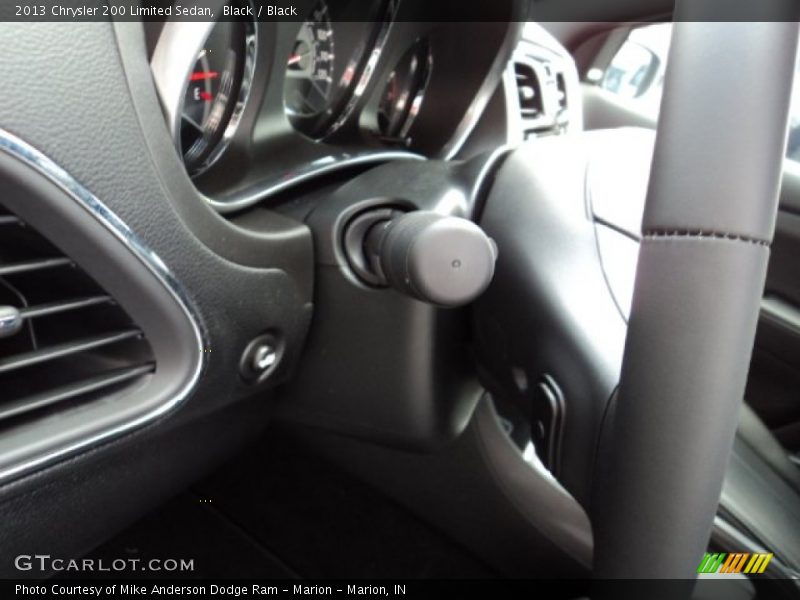 Black / Black 2013 Chrysler 200 Limited Sedan
