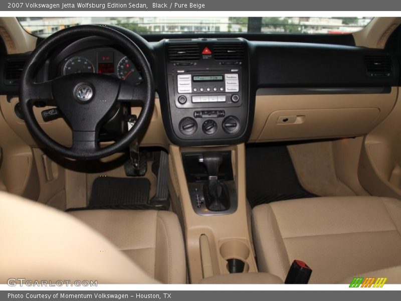 Black / Pure Beige 2007 Volkswagen Jetta Wolfsburg Edition Sedan
