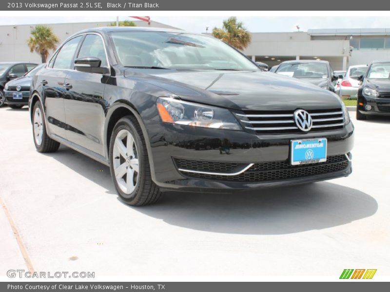 Black / Titan Black 2013 Volkswagen Passat 2.5L SE