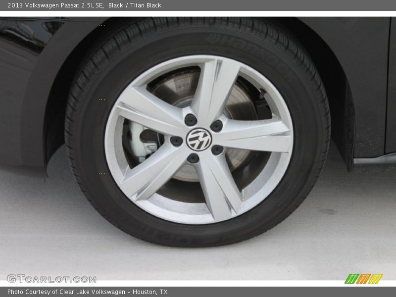 Black / Titan Black 2013 Volkswagen Passat 2.5L SE