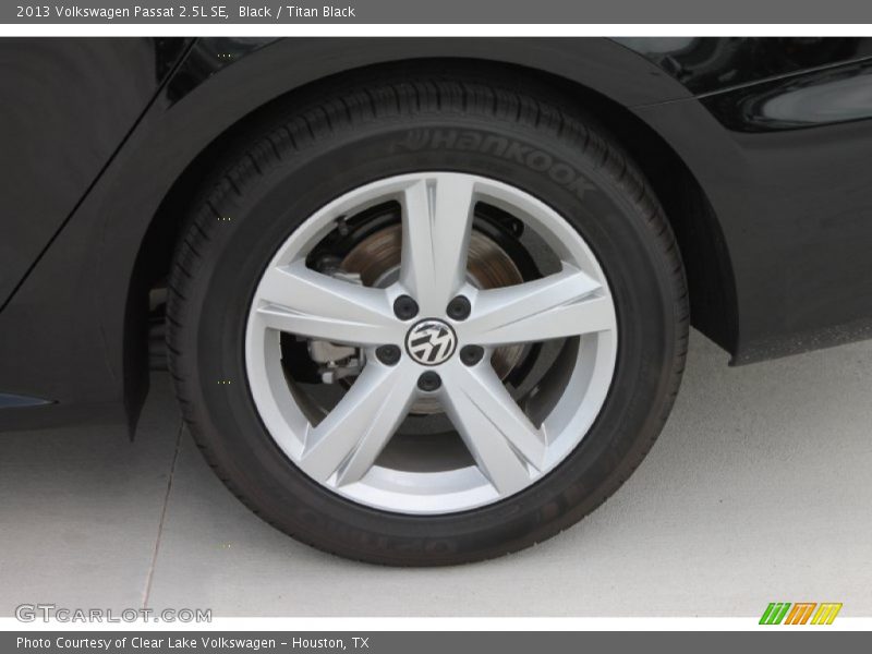 Black / Titan Black 2013 Volkswagen Passat 2.5L SE