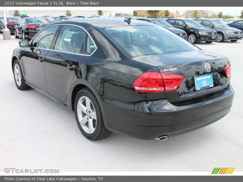 Black / Titan Black 2013 Volkswagen Passat 2.5L SE