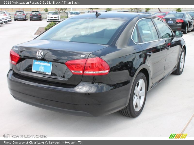Black / Titan Black 2013 Volkswagen Passat 2.5L SE