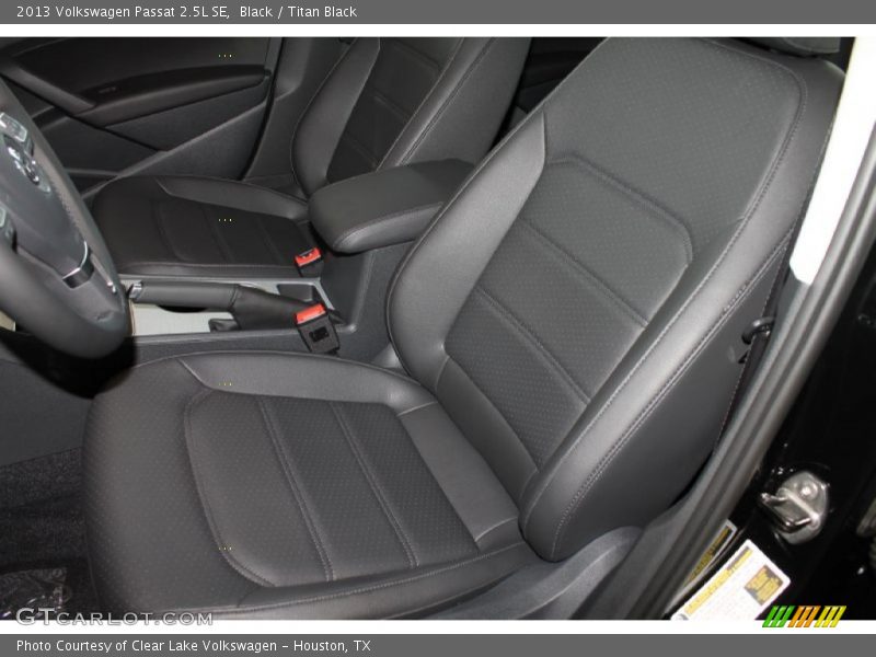 Black / Titan Black 2013 Volkswagen Passat 2.5L SE