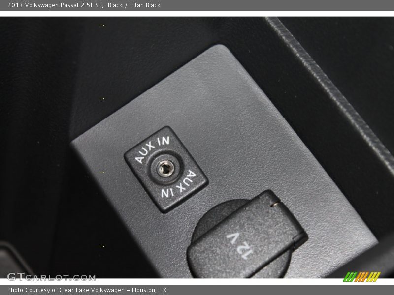 Black / Titan Black 2013 Volkswagen Passat 2.5L SE