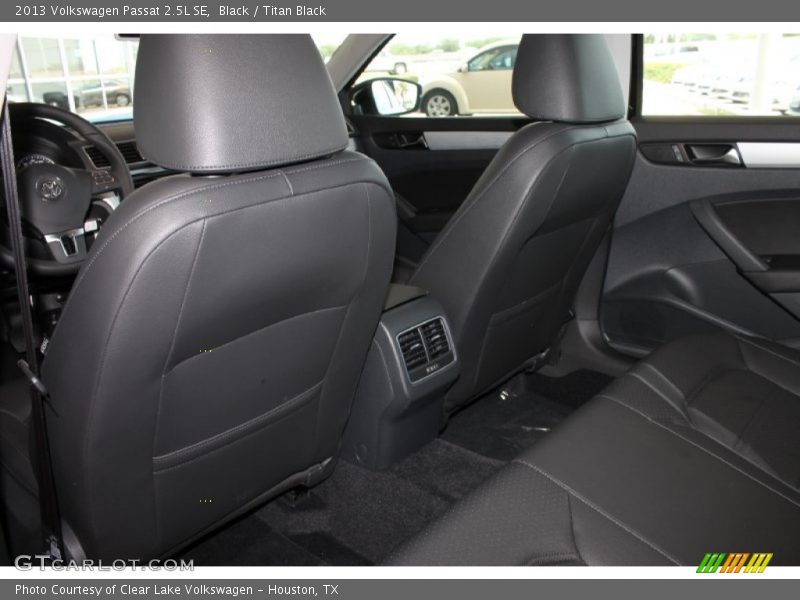 Black / Titan Black 2013 Volkswagen Passat 2.5L SE