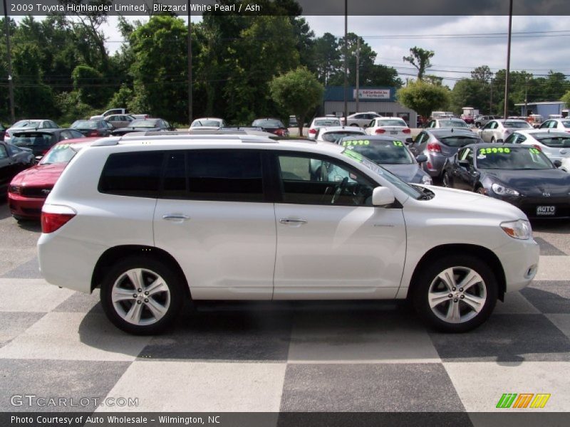 Blizzard White Pearl / Ash 2009 Toyota Highlander Limited