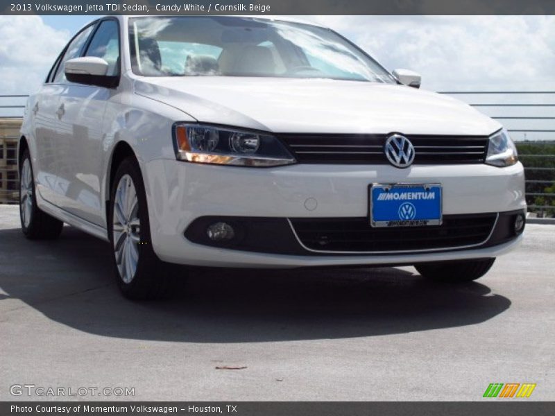 Candy White / Cornsilk Beige 2013 Volkswagen Jetta TDI Sedan