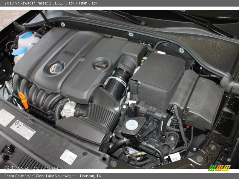Black / Titan Black 2013 Volkswagen Passat 2.5L SE