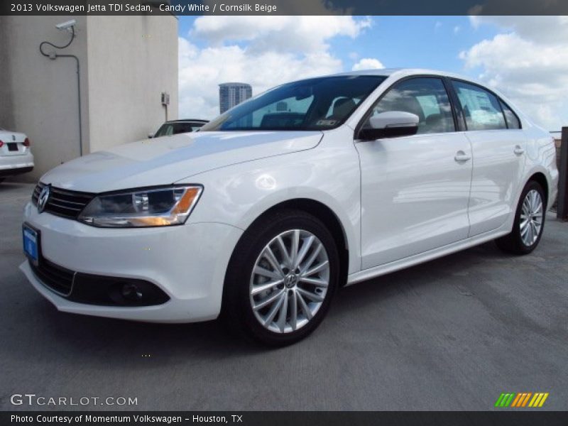 Candy White / Cornsilk Beige 2013 Volkswagen Jetta TDI Sedan