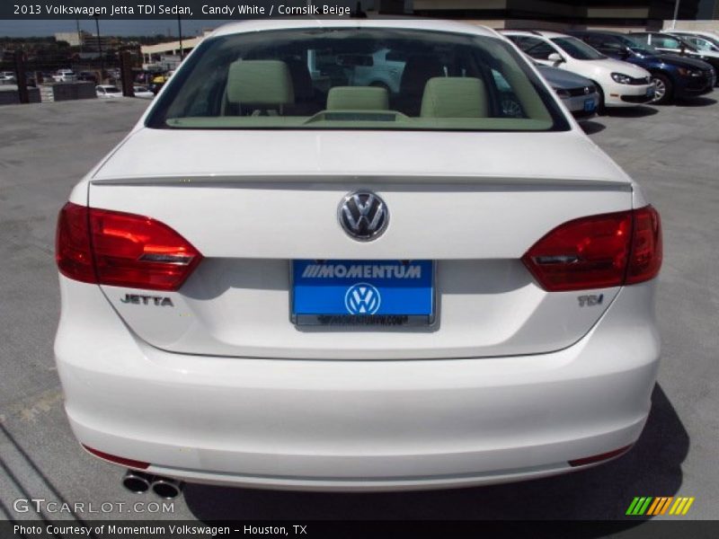 Candy White / Cornsilk Beige 2013 Volkswagen Jetta TDI Sedan