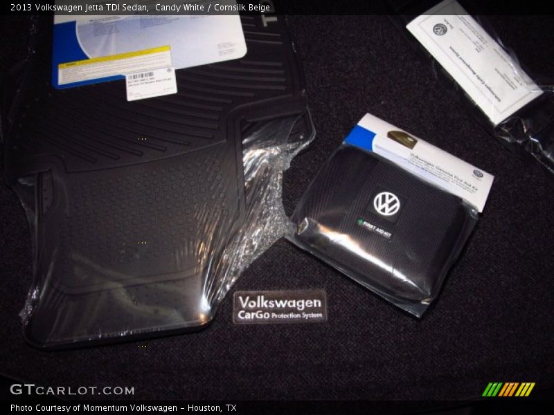 Candy White / Cornsilk Beige 2013 Volkswagen Jetta TDI Sedan