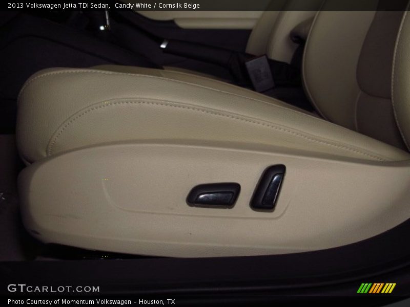 Candy White / Cornsilk Beige 2013 Volkswagen Jetta TDI Sedan