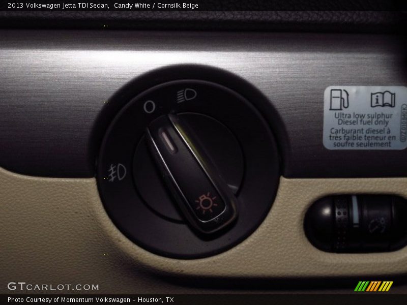 Candy White / Cornsilk Beige 2013 Volkswagen Jetta TDI Sedan