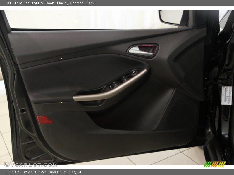 Black / Charcoal Black 2012 Ford Focus SEL 5-Door