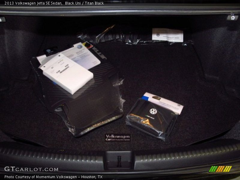 Black Uni / Titan Black 2013 Volkswagen Jetta SE Sedan