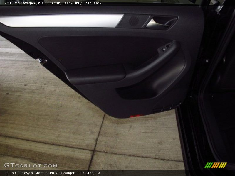 Black Uni / Titan Black 2013 Volkswagen Jetta SE Sedan