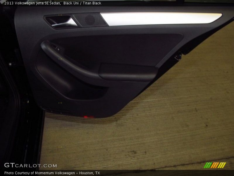 Black Uni / Titan Black 2013 Volkswagen Jetta SE Sedan