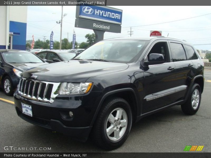 Blackberry Pearl / Black 2011 Jeep Grand Cherokee Laredo 4x4