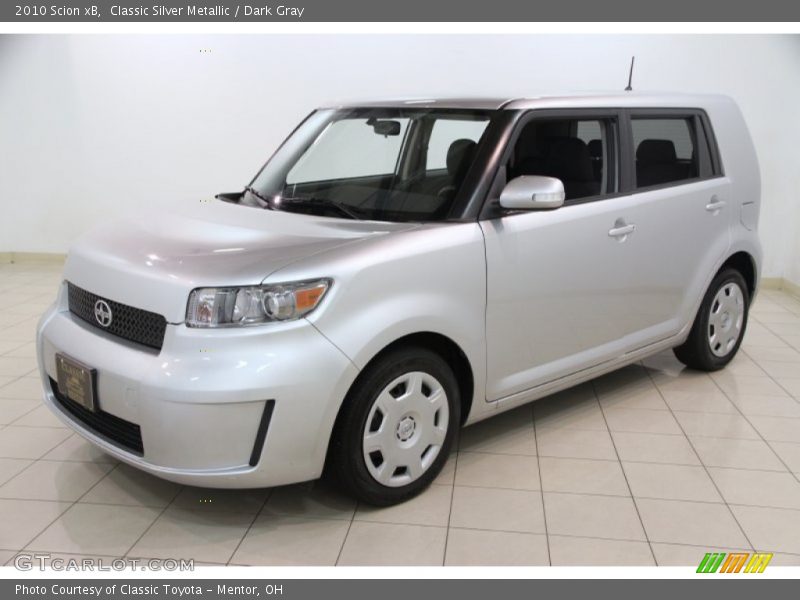 Front 3/4 View of 2010 xB 