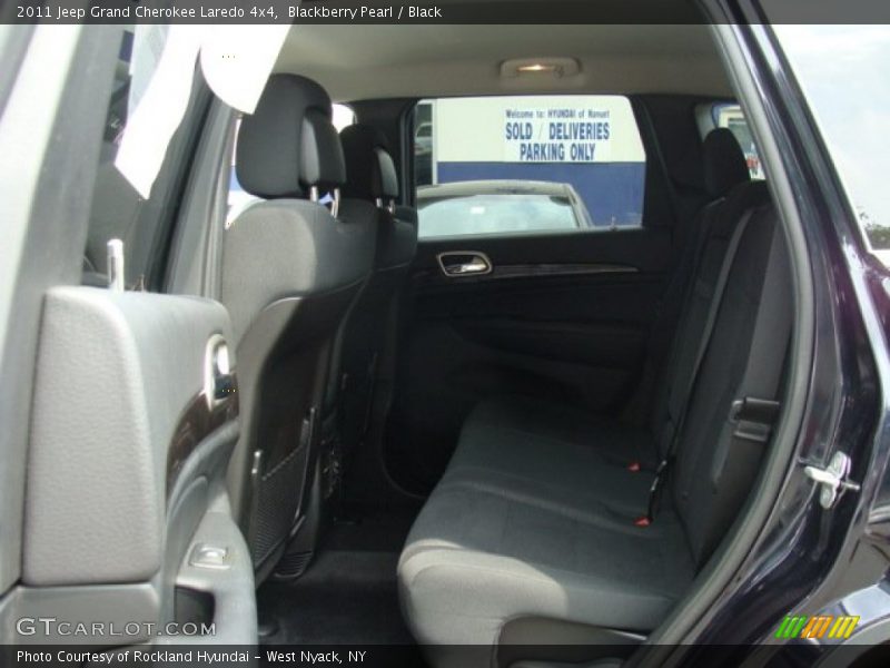 Blackberry Pearl / Black 2011 Jeep Grand Cherokee Laredo 4x4
