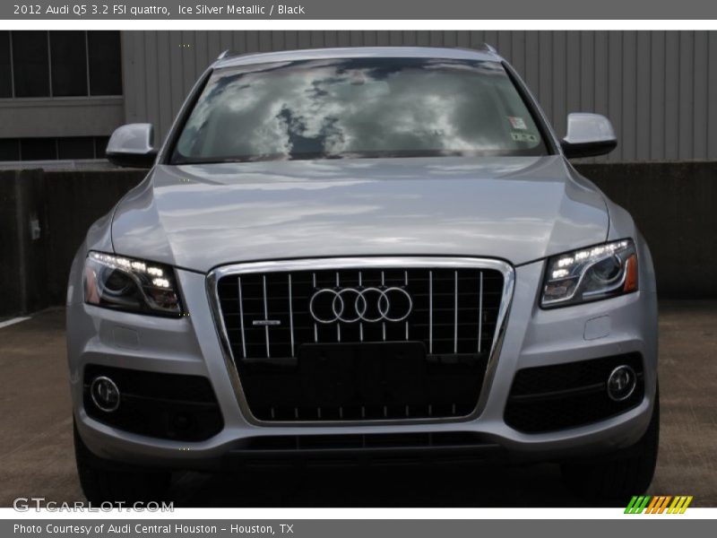 Ice Silver Metallic / Black 2012 Audi Q5 3.2 FSI quattro