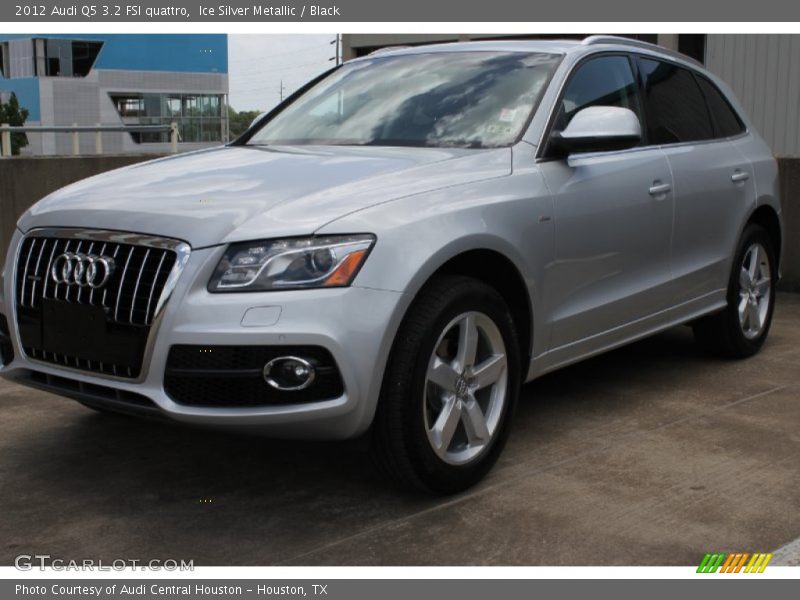 Ice Silver Metallic / Black 2012 Audi Q5 3.2 FSI quattro