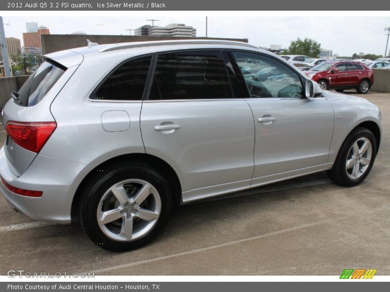 Ice Silver Metallic / Black 2012 Audi Q5 3.2 FSI quattro