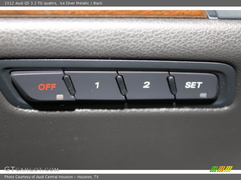 Controls of 2012 Q5 3.2 FSI quattro