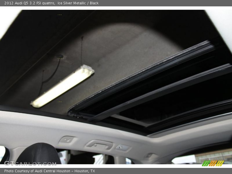 Ice Silver Metallic / Black 2012 Audi Q5 3.2 FSI quattro
