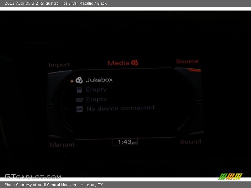 Ice Silver Metallic / Black 2012 Audi Q5 3.2 FSI quattro