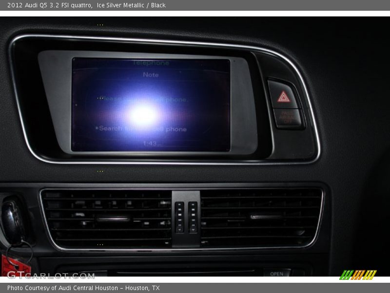 Ice Silver Metallic / Black 2012 Audi Q5 3.2 FSI quattro