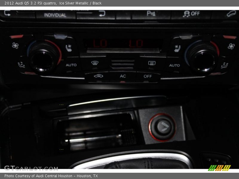 Ice Silver Metallic / Black 2012 Audi Q5 3.2 FSI quattro