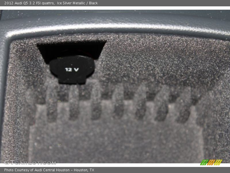 Ice Silver Metallic / Black 2012 Audi Q5 3.2 FSI quattro