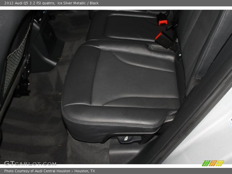 Ice Silver Metallic / Black 2012 Audi Q5 3.2 FSI quattro