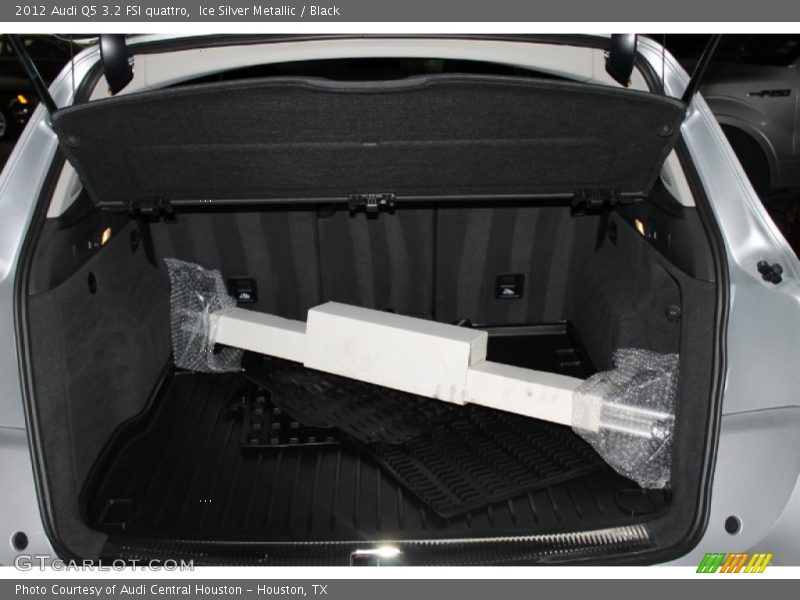 Ice Silver Metallic / Black 2012 Audi Q5 3.2 FSI quattro
