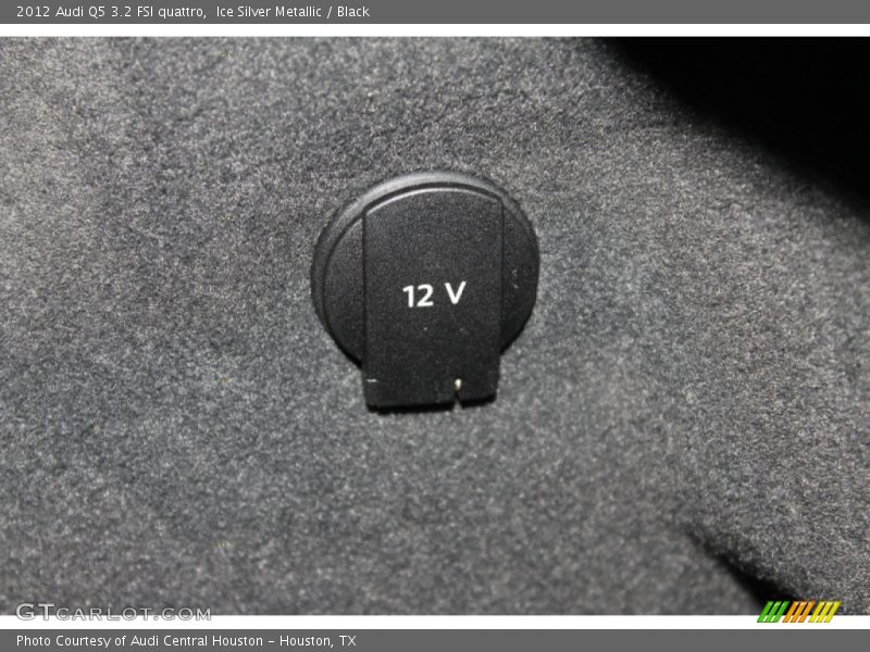 Ice Silver Metallic / Black 2012 Audi Q5 3.2 FSI quattro
