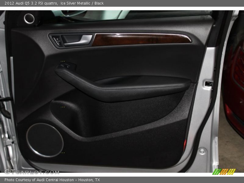 Ice Silver Metallic / Black 2012 Audi Q5 3.2 FSI quattro