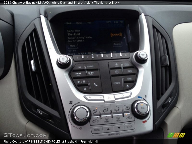 White Diamond Tricoat / Light Titanium/Jet Black 2013 Chevrolet Equinox LT AWD