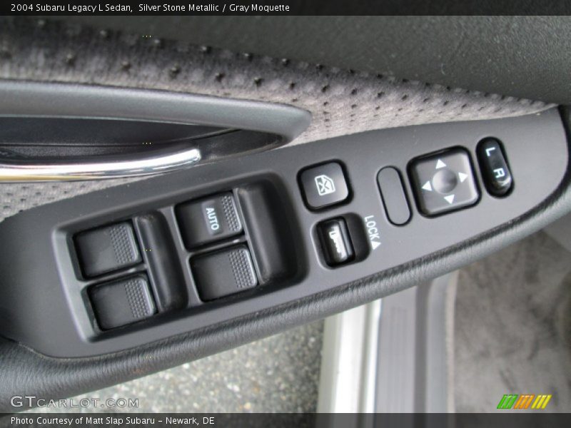 Silver Stone Metallic / Gray Moquette 2004 Subaru Legacy L Sedan