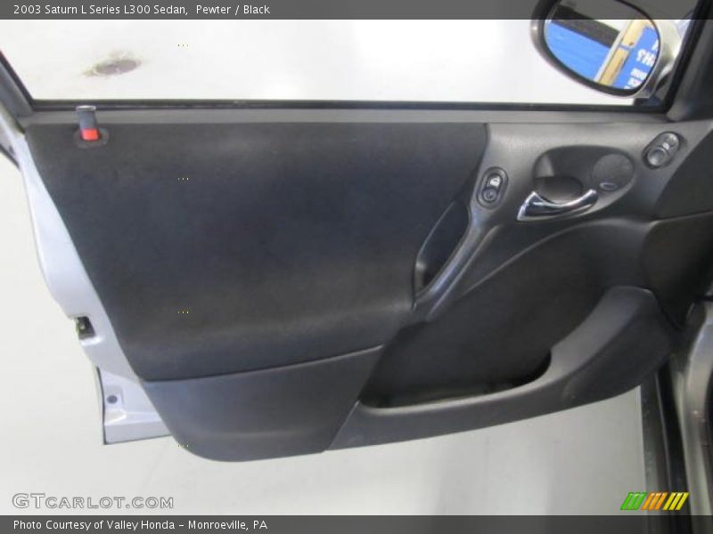 Pewter / Black 2003 Saturn L Series L300 Sedan