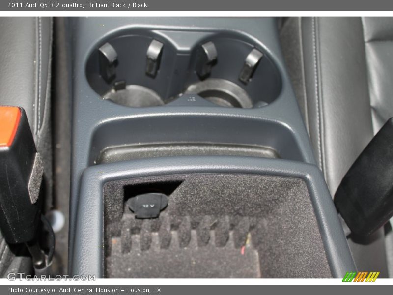 Brilliant Black / Black 2011 Audi Q5 3.2 quattro