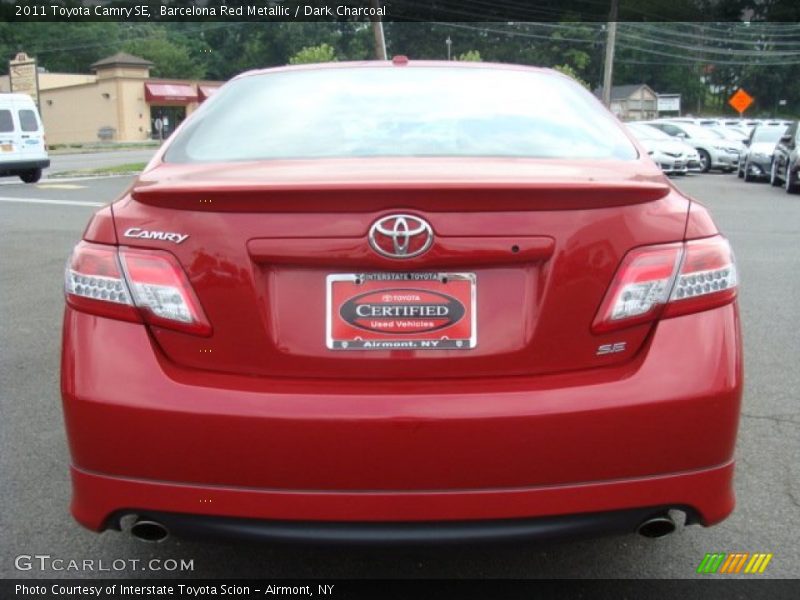 Barcelona Red Metallic / Dark Charcoal 2011 Toyota Camry SE