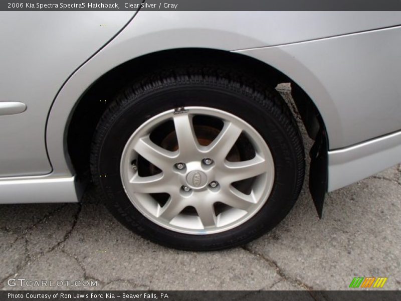 Clear Silver / Gray 2006 Kia Spectra Spectra5 Hatchback