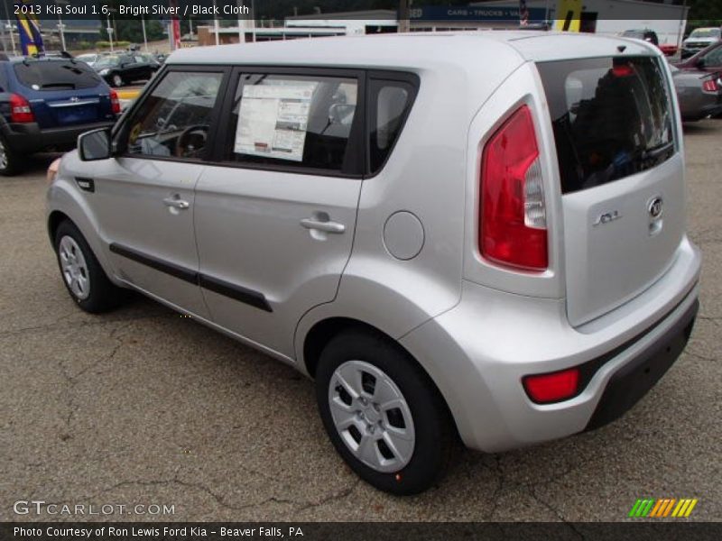 Bright Silver / Black Cloth 2013 Kia Soul 1.6