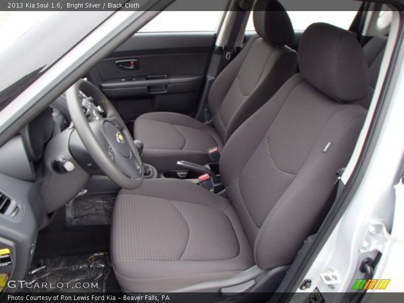 Bright Silver / Black Cloth 2013 Kia Soul 1.6