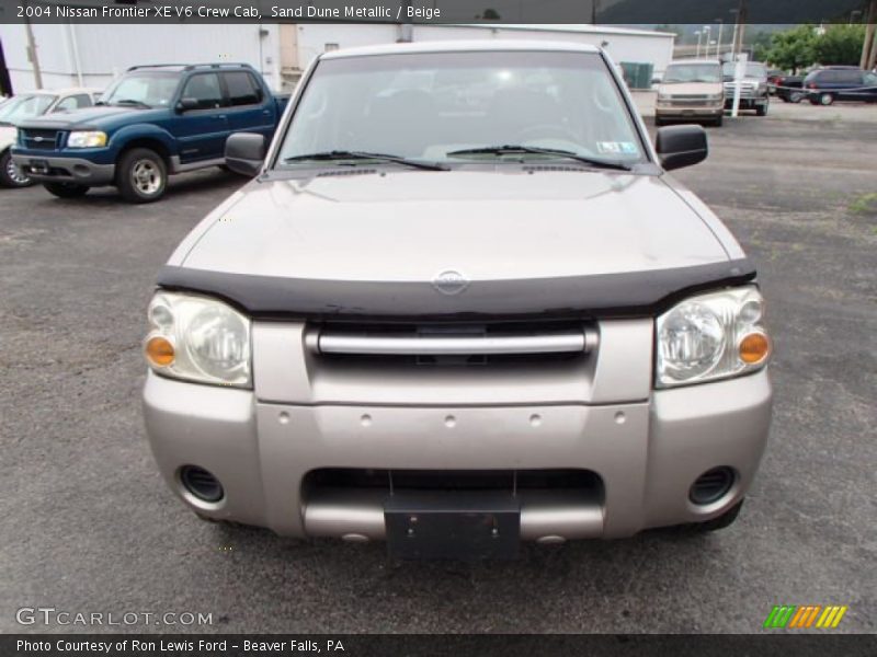 Sand Dune Metallic / Beige 2004 Nissan Frontier XE V6 Crew Cab