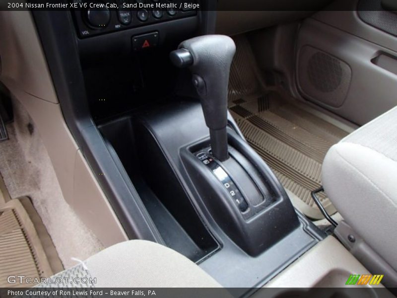 Sand Dune Metallic / Beige 2004 Nissan Frontier XE V6 Crew Cab