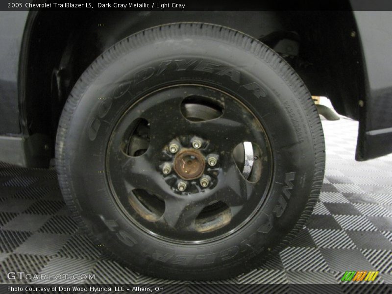 Dark Gray Metallic / Light Gray 2005 Chevrolet TrailBlazer LS
