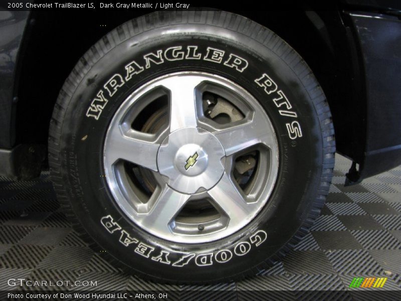 Dark Gray Metallic / Light Gray 2005 Chevrolet TrailBlazer LS